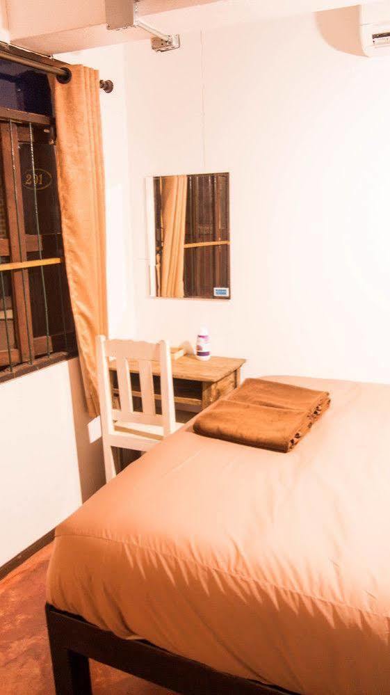 Lanna Hostel Csiangmaj Kültér fotó